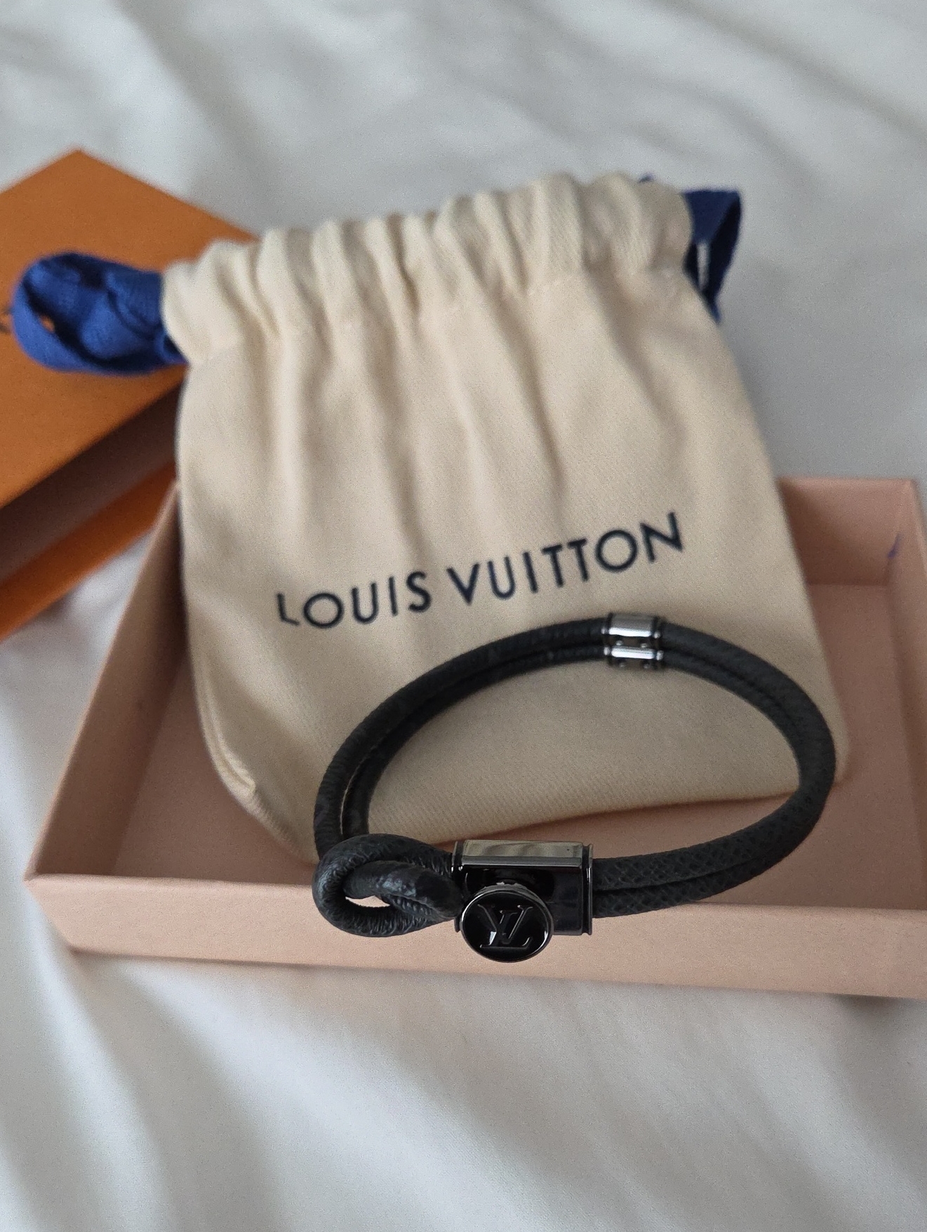 Louis Vuitton Menâs Black Leather Lv Bracelet New Unused